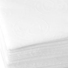 Jednorázové ubrousky z netkané textilie 70x40 cm (srdce), 20 ks