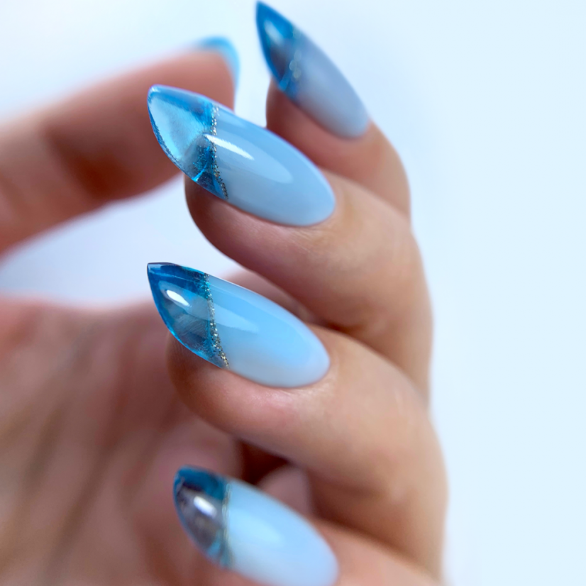 PNB Strong Iron Gel Modelovací gel a báze - Crystal Blue, 8 ml