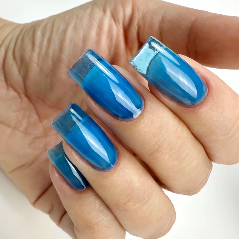 PNB Gel lak na nehty Stained glass - 02 Illusion 2.0, 8 ml