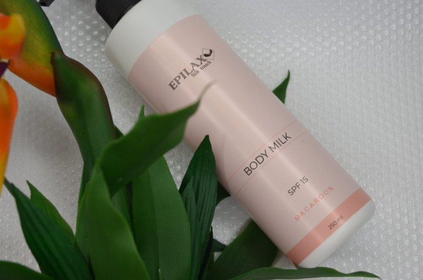 Epilax Silk Touch Tělové mléko po depilaci s panthenolem SPF 15 Macaroon, 250 ml